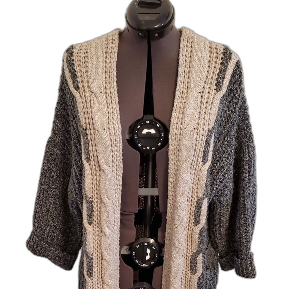 Kerisma Women's Sweater Small/ Medium Cream Gray Oversized Cardigan 3/4 Sleeve
